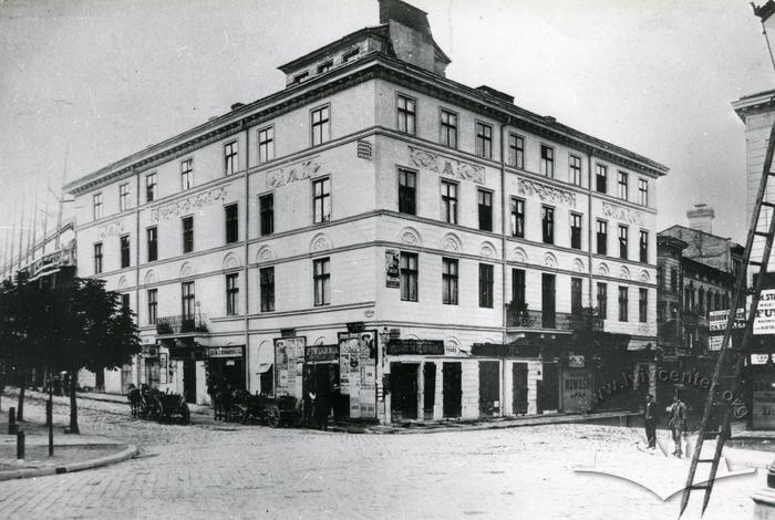 Building at 34 Krakivska St. Photo reproduction  2