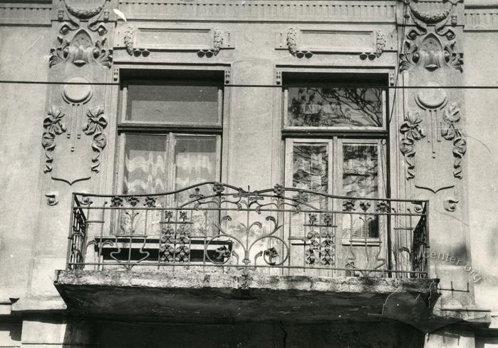 Balcony and windows at 30 Chuprynky St.  2