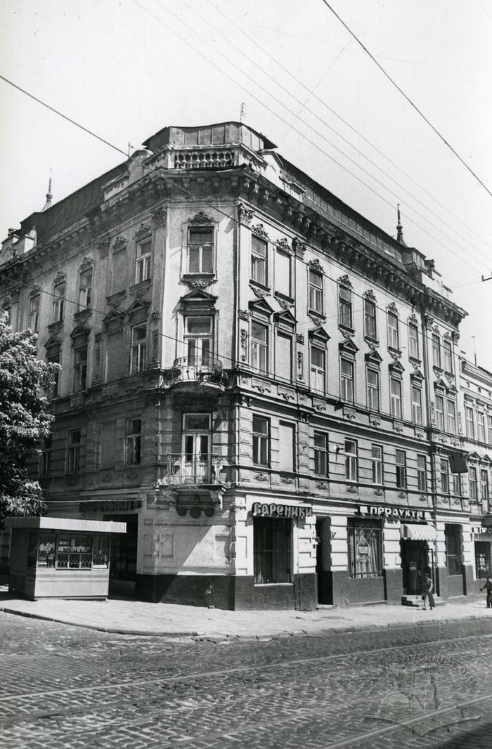 Building at 74 Horodotska St.  2