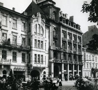 Вулиця Гнатюка