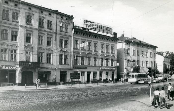 Вулиця Торгова 2