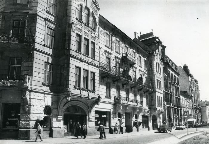 Будинок на пл. Григоренка, 4  2
