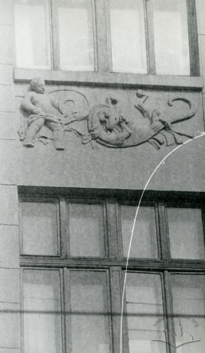 Bas-relief at 2 Horodotska St. 2