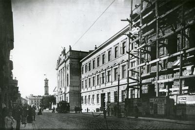 Будинок на вул. Князя Романа 1-3. Репродукція фото