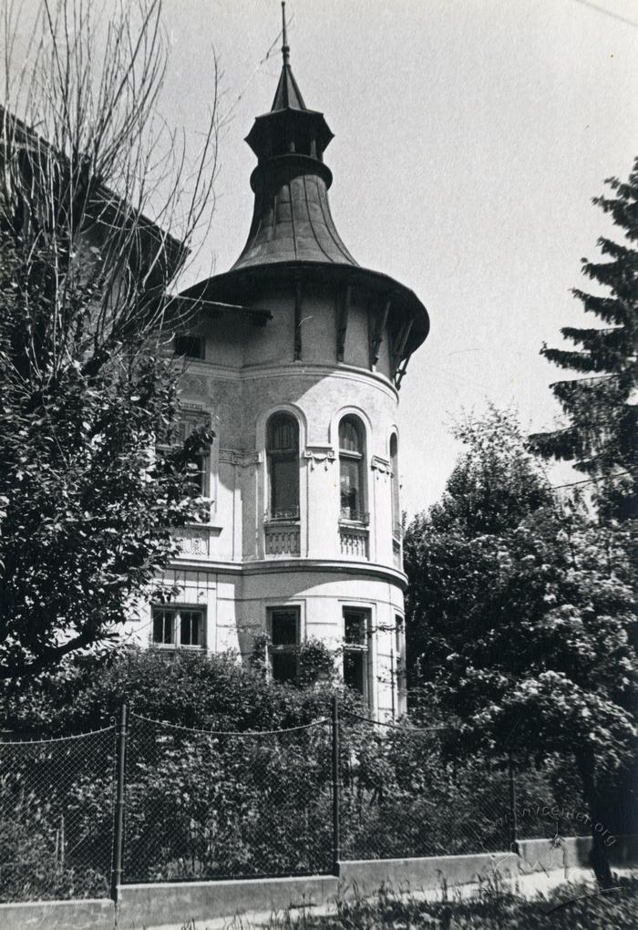 Building at 7 Henerala Hrytsaya St.  2