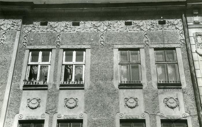 Fragment of the façade at 25 Kleparivska St. 2