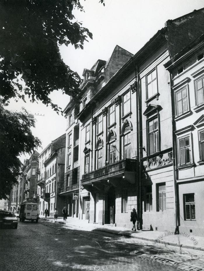 Вулиця Князя Романа  2