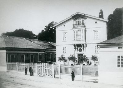 Bielskich palace at 42 Kopernika St. Photo reproduction 
