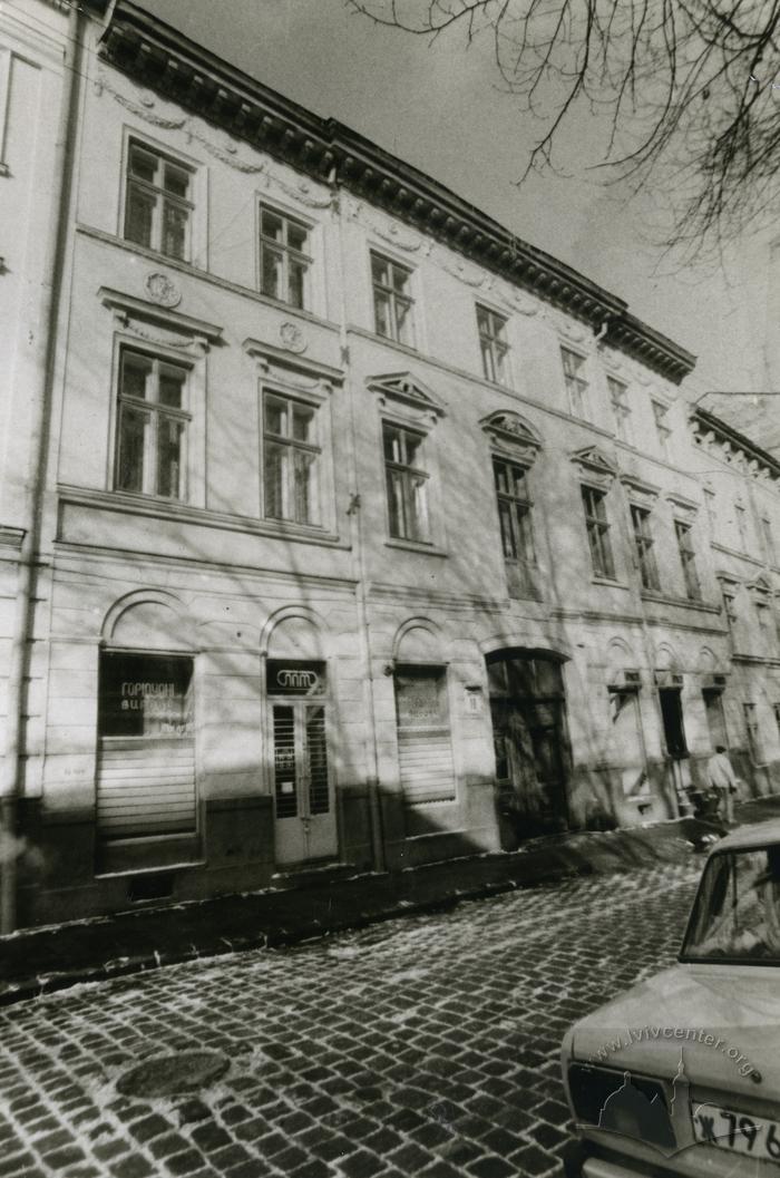 Building at 18 Kopernika St.  2