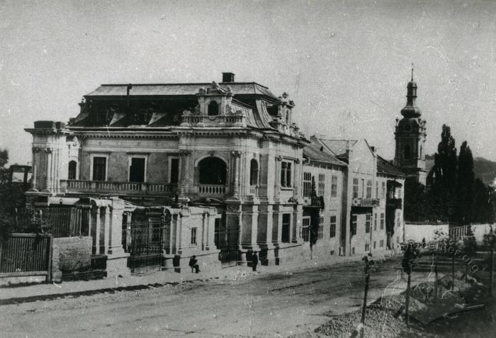 Sapihy palace at 40A Kopernika St. Photo reproduction 2