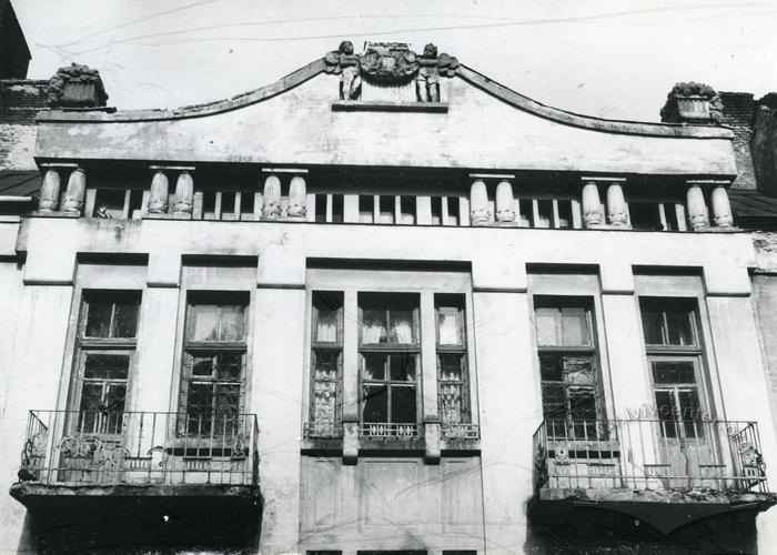 Будинок на вул. Коциловського, 15 А 2