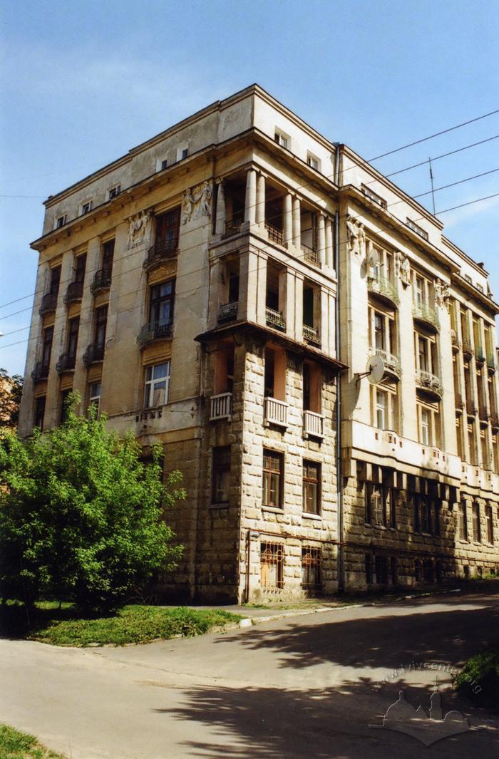 Будинок на вул. Коциловського, 15  2
