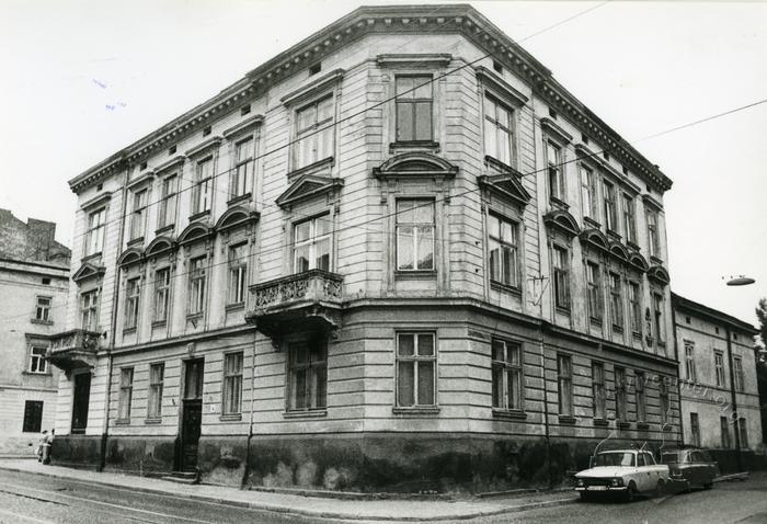 Building at 16 Lychakivska St.  2