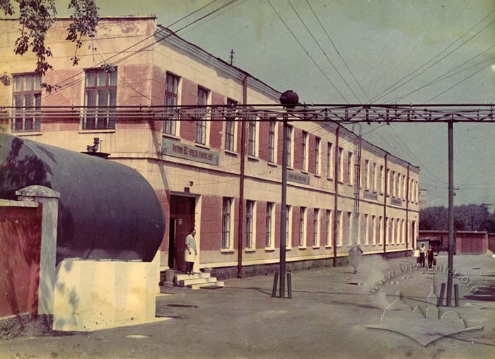 Building of Wine Factory 2