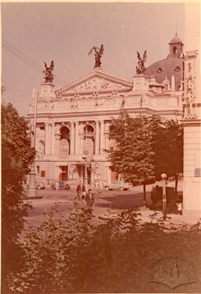 Оперний театр 2