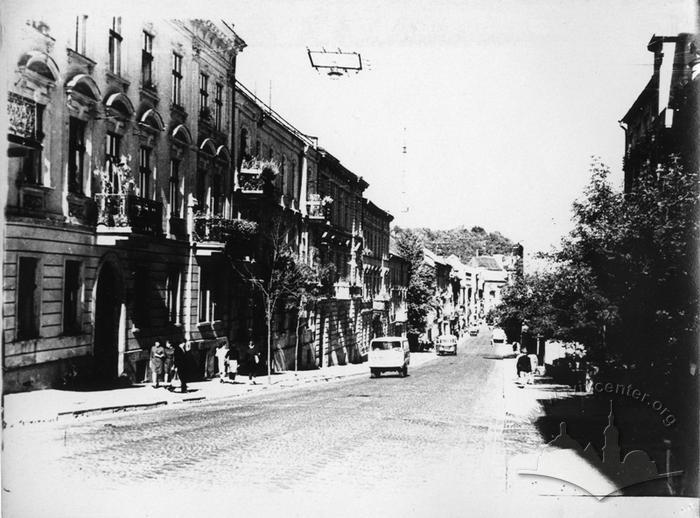 Doroshenka Street 2