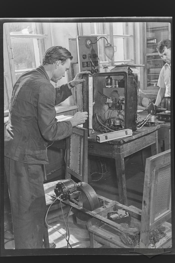 Instrumentation and control equipment shop 2