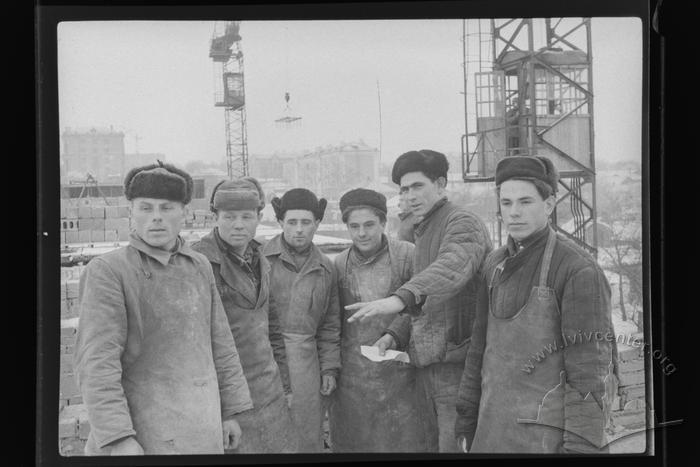 Construction and assemblage directorate No 7. Crew of bricklayers. Korobenko 2