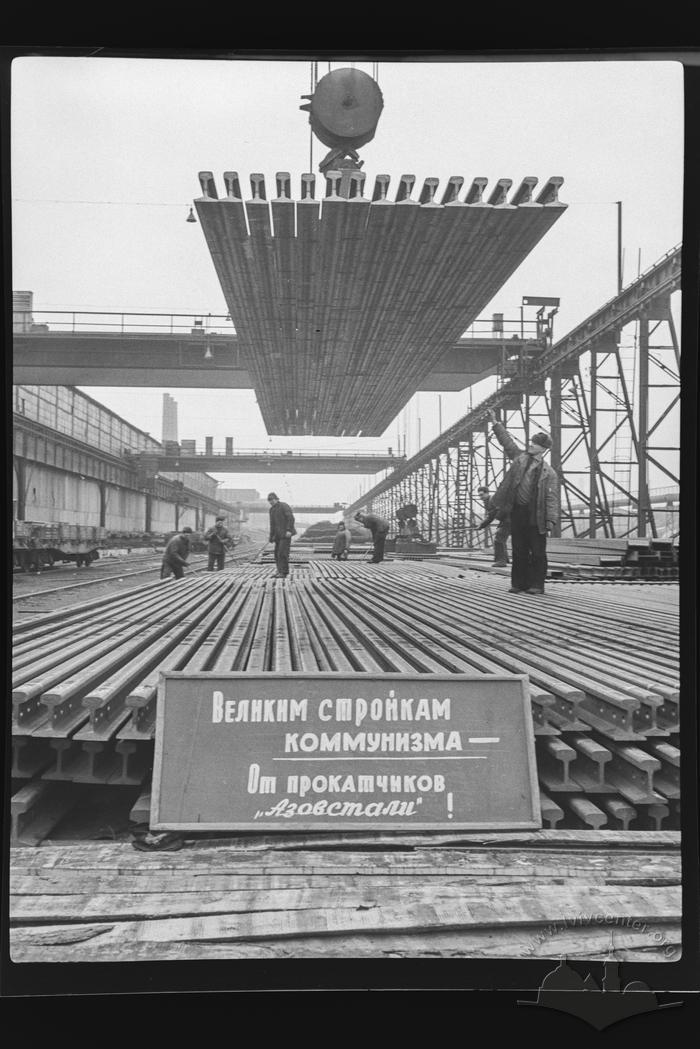 Rail and beam shop 2