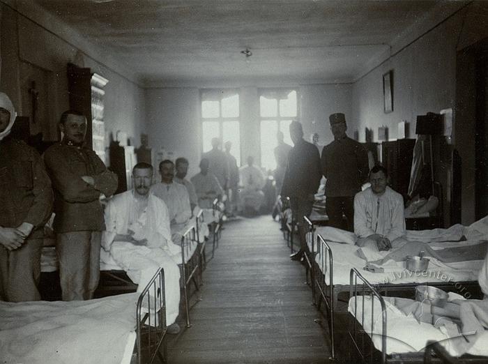 Ward of the Reserve Red Cross Hospital in 6, Solodova St. 2