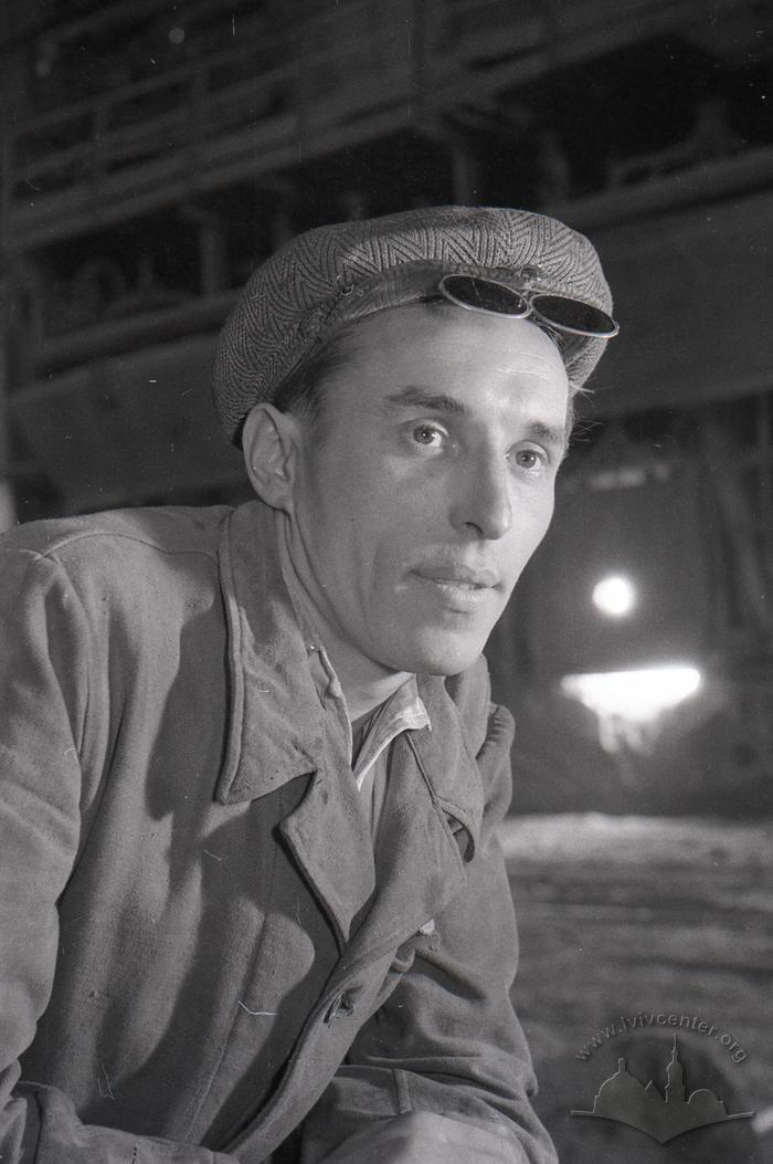 Steelmaker Horbachev with an assistant (illegible) of the Azovstal plant 2