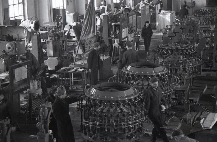 Machine for making ampuls at the machine-building factory 2