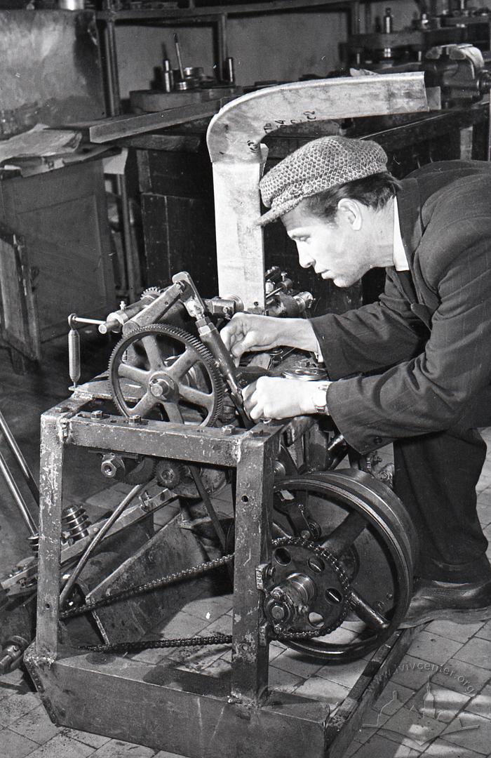 Tin can workshop. Zakrasovskyi's machine 2
