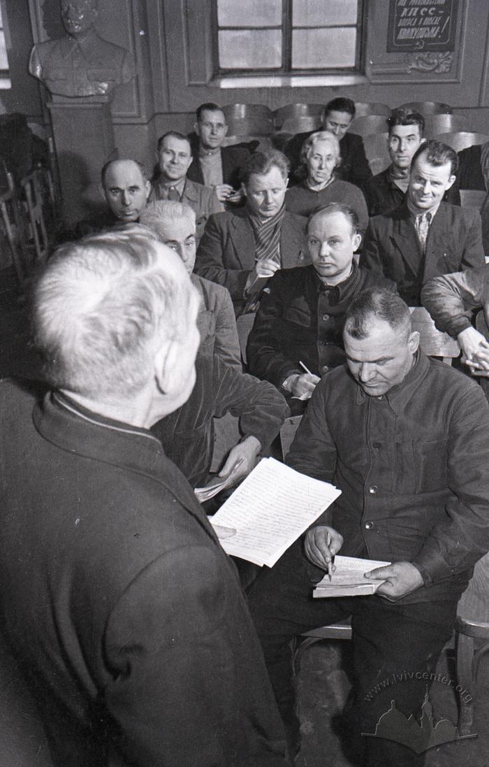 Classes of the political clubs of the coke-chemical plant 2
