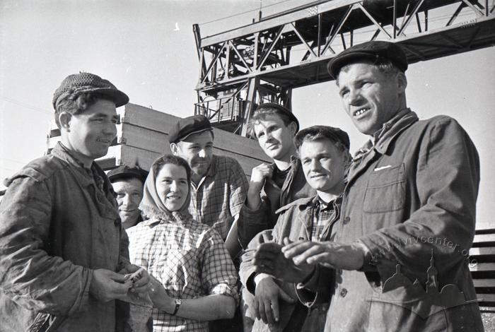 Buddetal plant. Srput brigade (foreman on the left) 2