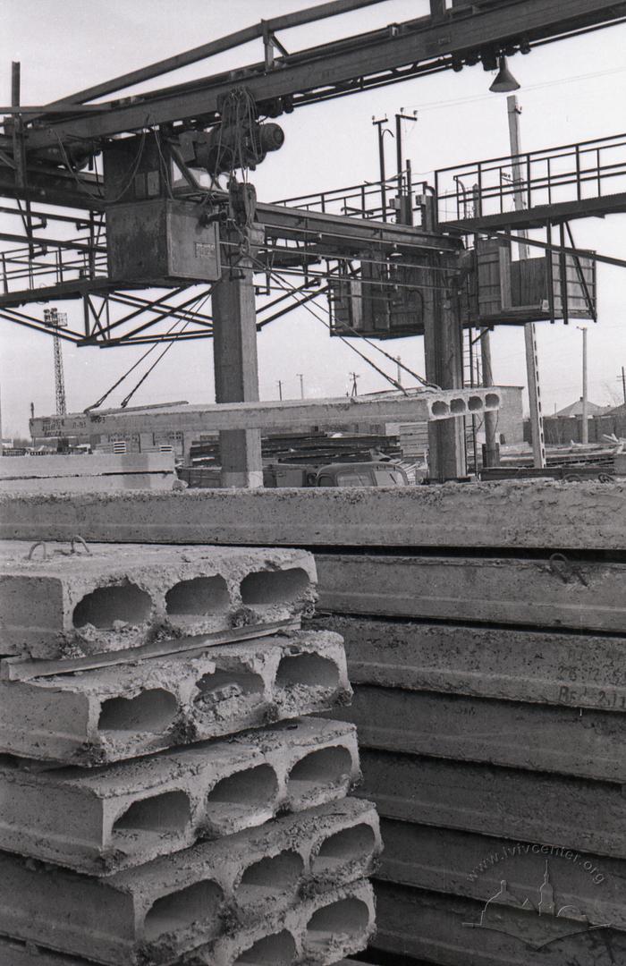 Slab panels with oval cavities 2