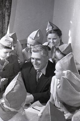 Pioneers Palace. Lenin days, meetings with old bolsheviks Manokhin, Tereniev, and (illegible)