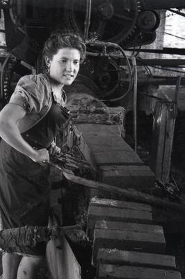 Brick factory No. 3. Female engraver