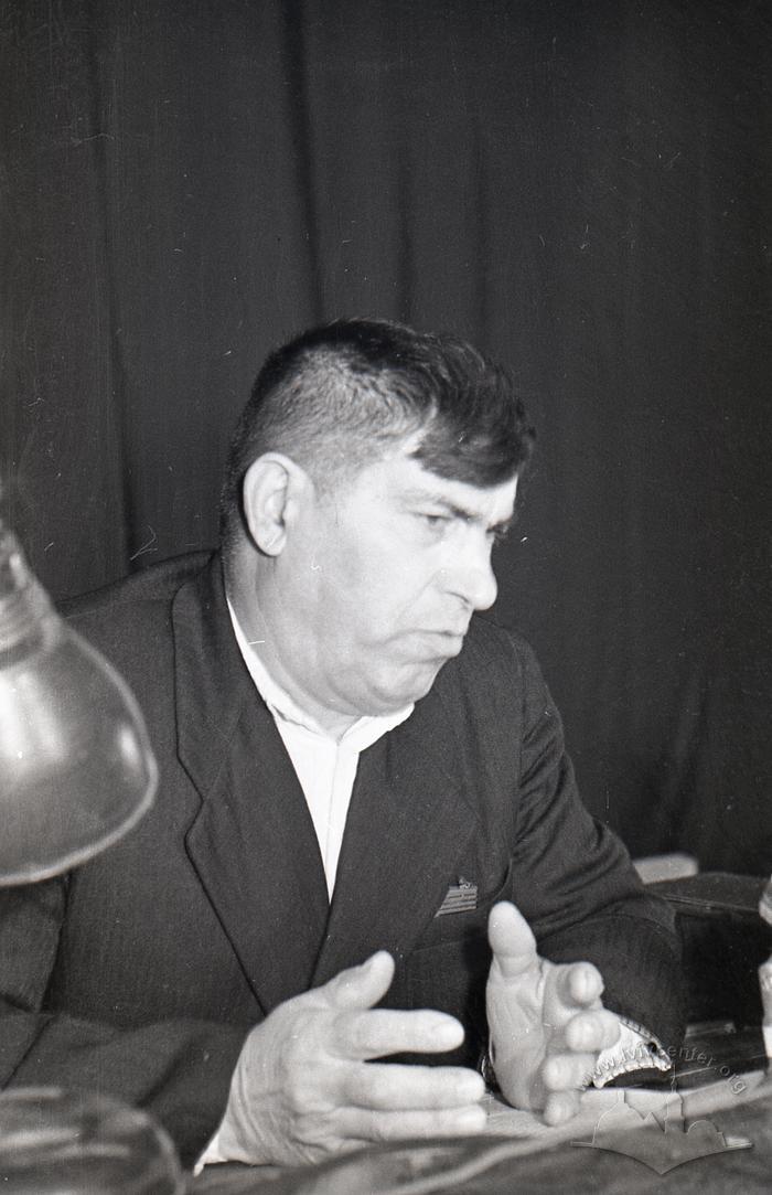 Sectarian meetings in the Illich culture palace of the plant 2