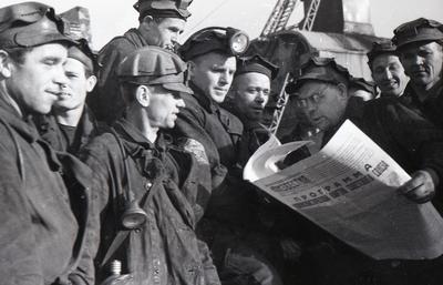 Communist party program reading at the Stalino city mine
