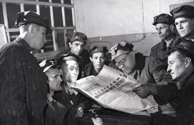 Communist party program reading at the Stalino city mine