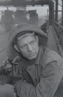 Communist labor shop of the coke-chemical plant