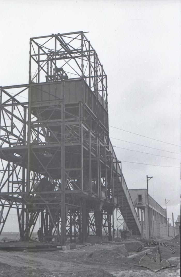 Bathhouse at the Illich Plant 2