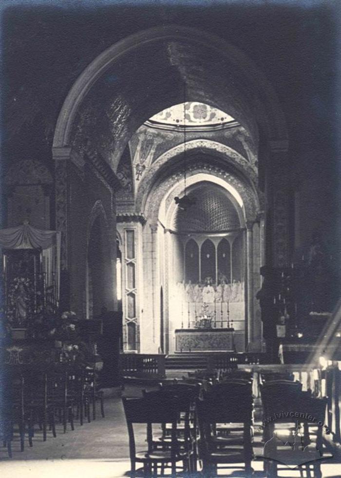 Armenian church interior 2