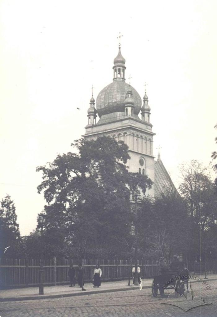 Pyatnytska church at B. Khmelnytskoho street, 77 2