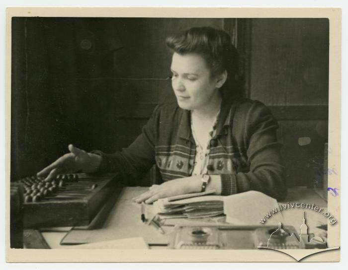 Portrait of Ina at work 2