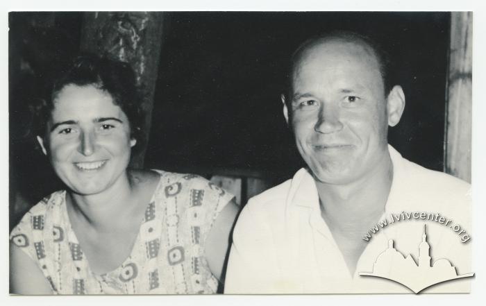 Aunt Larysa and uncle Volodya 2