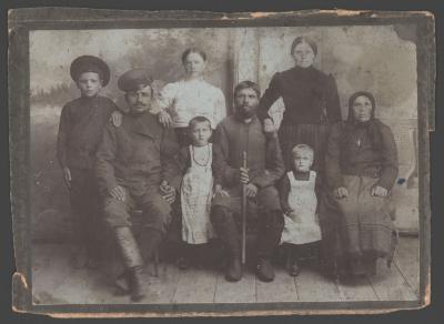 Zurandzhi's family in the photo studio