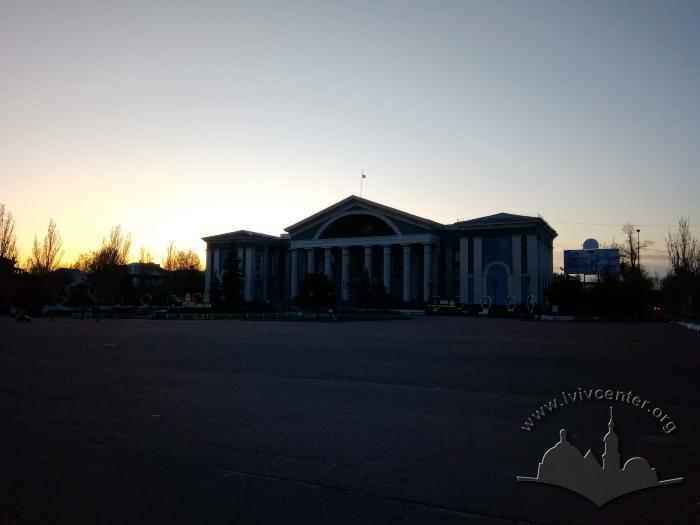 Палац культури хіміків у Сіверськодонецьку 2