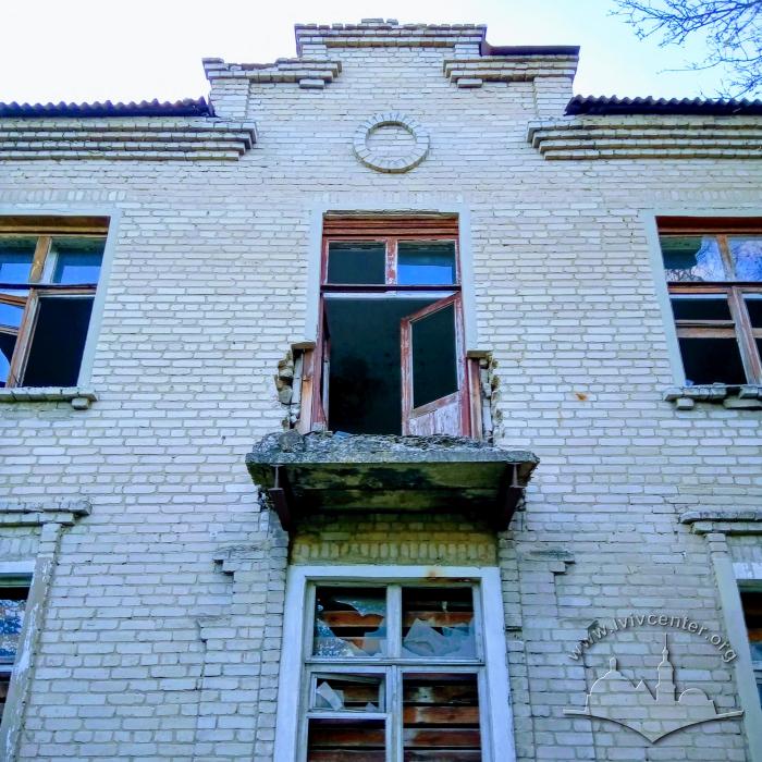 Колишній комбінат дитячого харчування 2