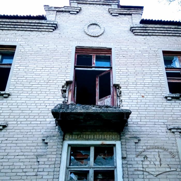 Колишній комбінат дитячого харчування 2