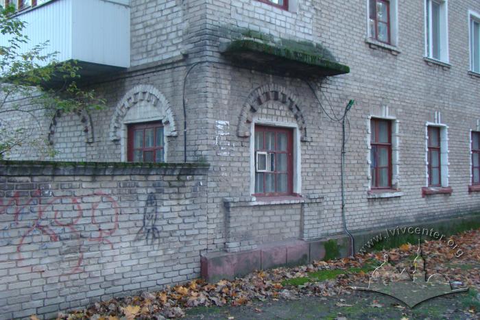 Вулиця 8 березня 2