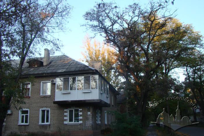 Вулиця 8 березня 2
