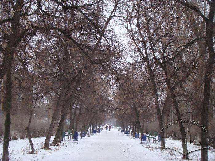 Бульвар Незалежності України (Дружби Народів) 2