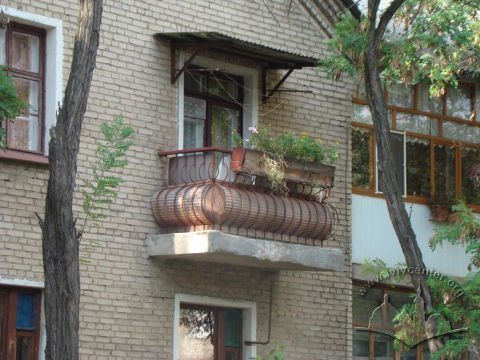 Вулиця 8 березня 2