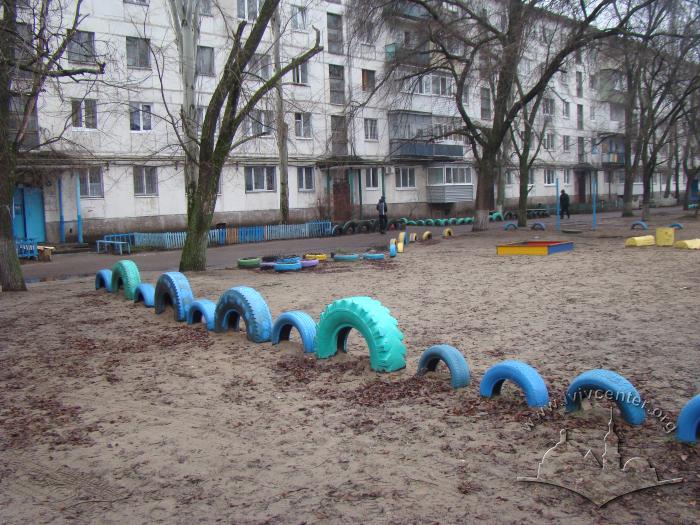 Вулиця Б. Хмельницького (колишня Гагаріна) 2